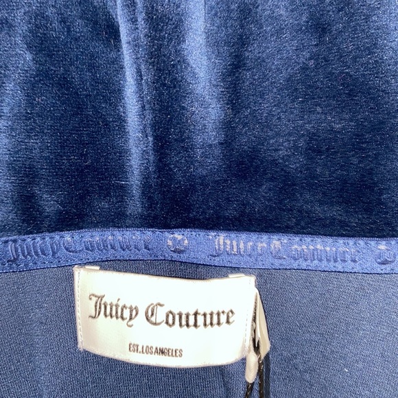 17:01 - Juicy Couture Bling Velour Hoodie - Picture 12 of 13